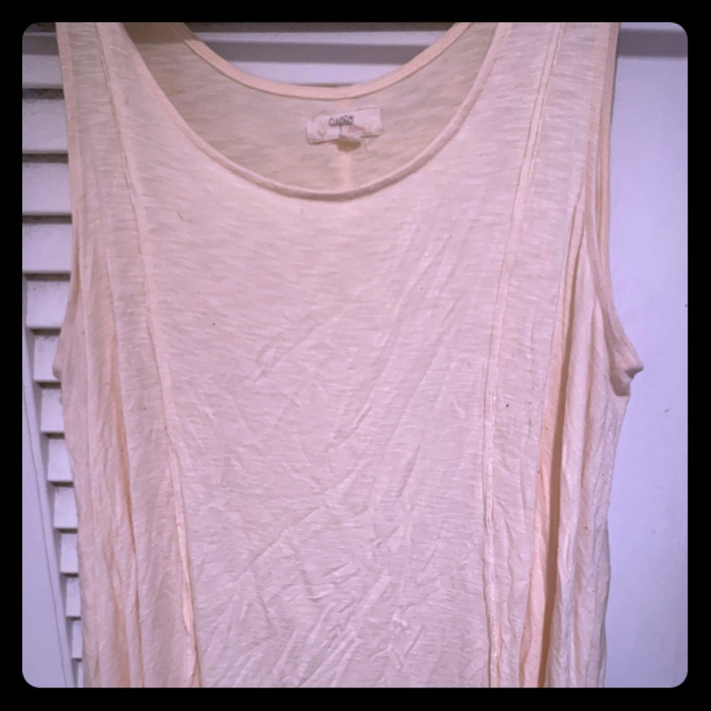 Flowy tank